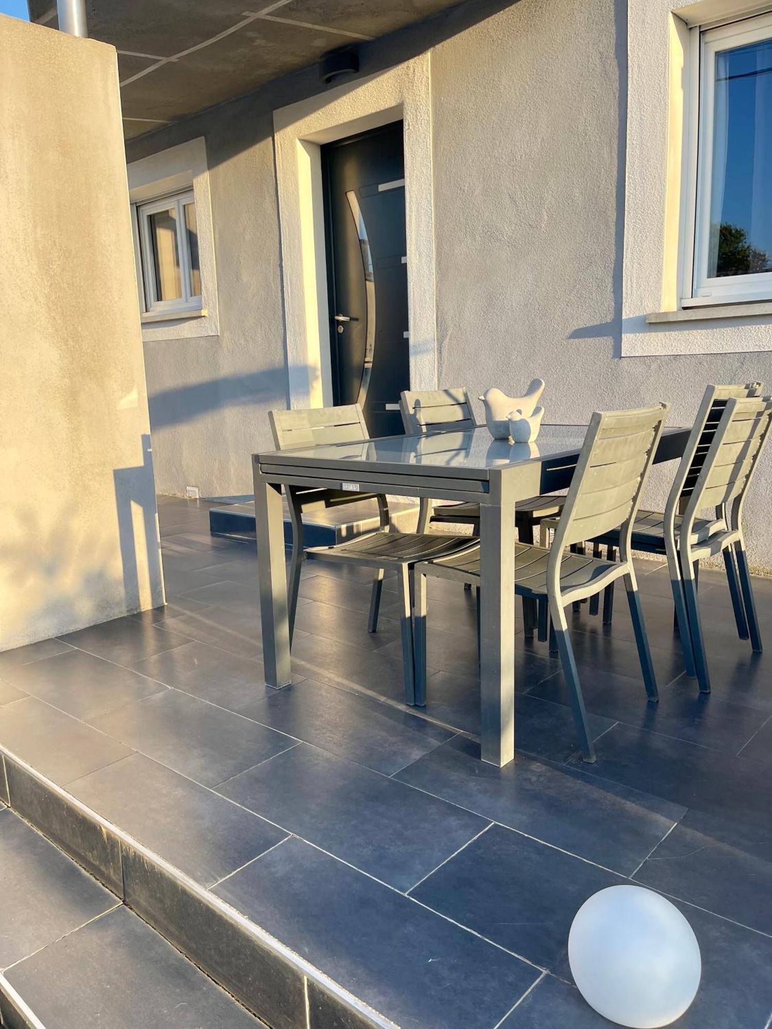 L'Oliveras Pezens Exterior photo